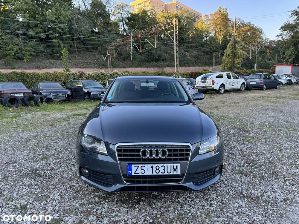 Audi A4 Limousine - 7