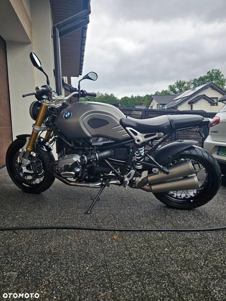 BMW R - 2