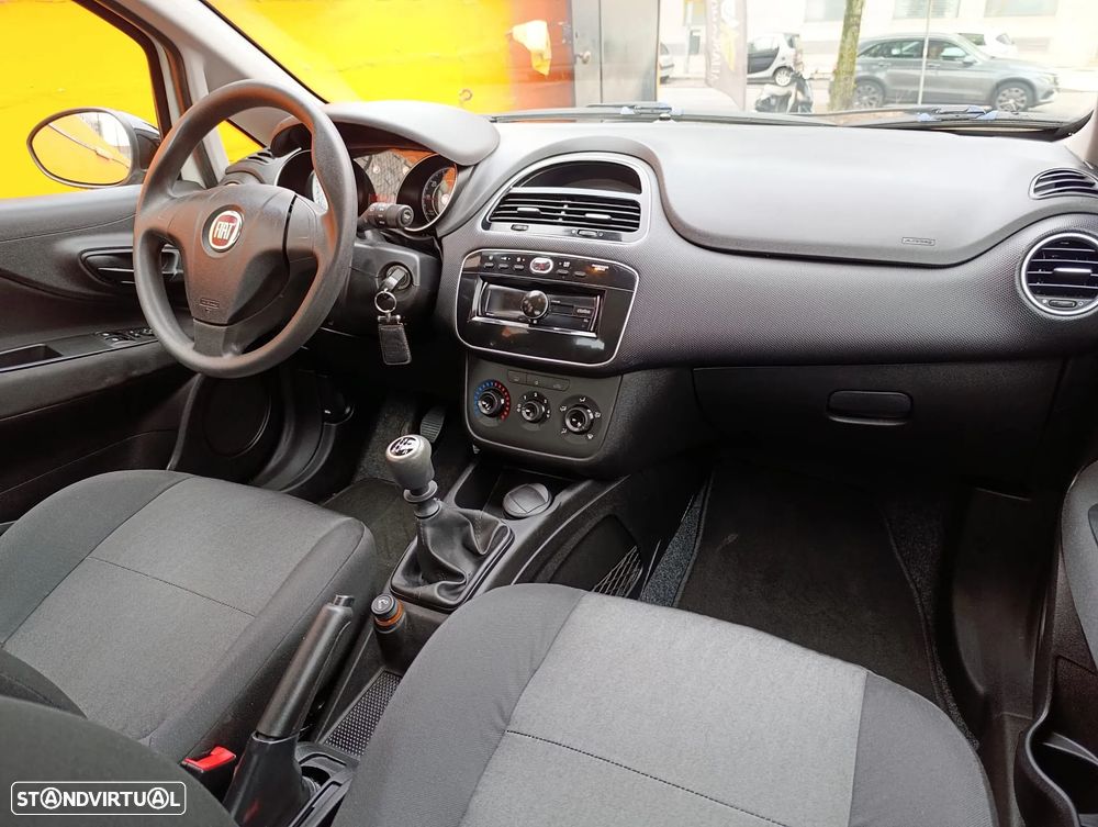Fiat Punto 1.2 Young II S&S - 5