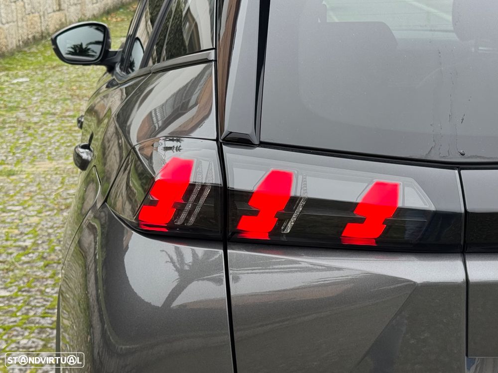 Peugeot 2008 PureTech 130 EAT8 Allure - 12