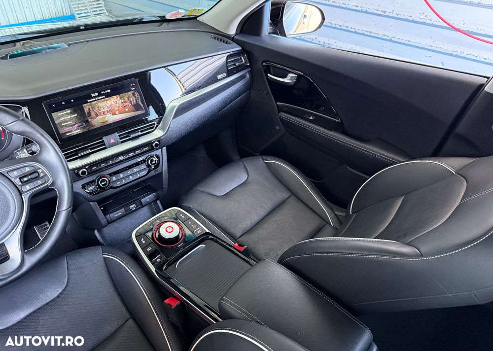 Kia Niro - 36