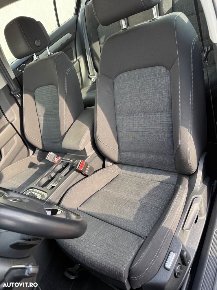 VOLKSWAGEN Passat 2020 — imagine 4