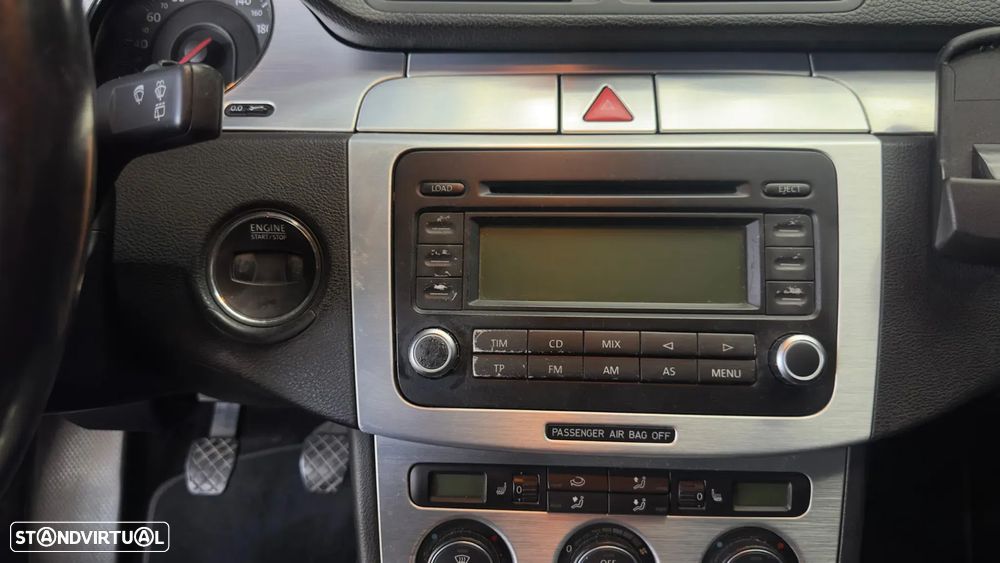 VW Passat Variant 2.0 TDI Highline - 17