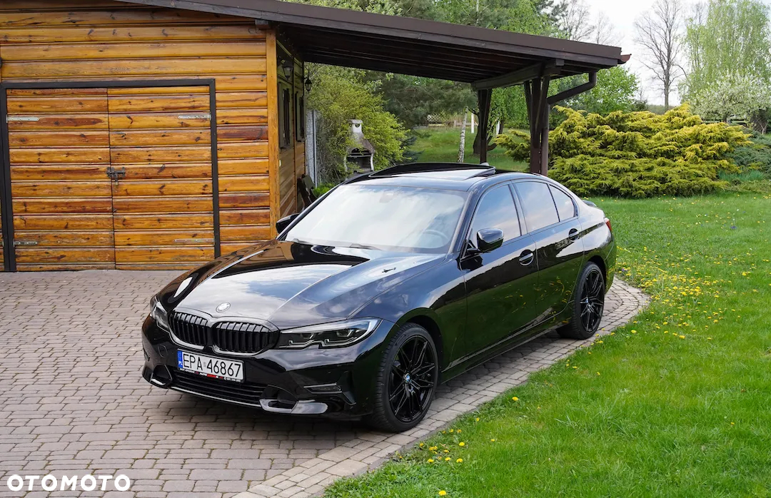 BMW Seria 3 330i xDrive Sport Line - 3