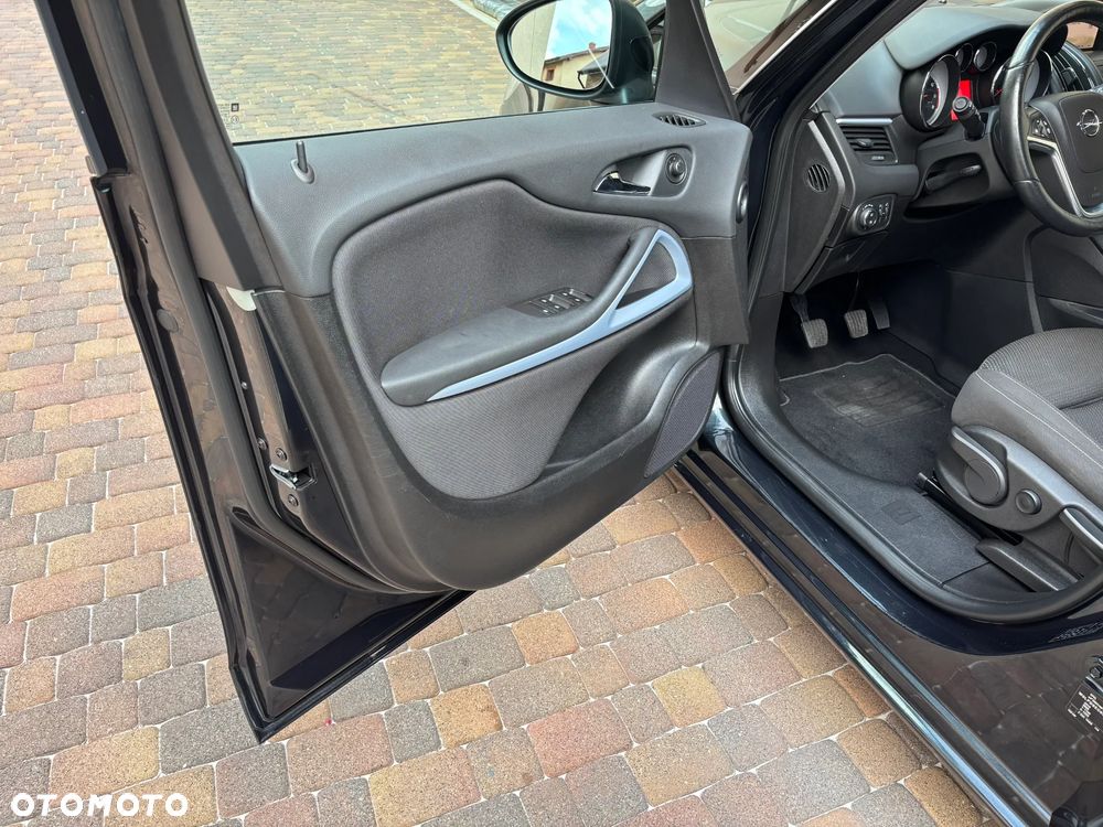 Opel Zafira Tourer 1.4 Turbo drive - 20