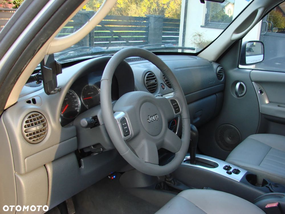 Jeep Cherokee 2.8 CRD Limited - 19