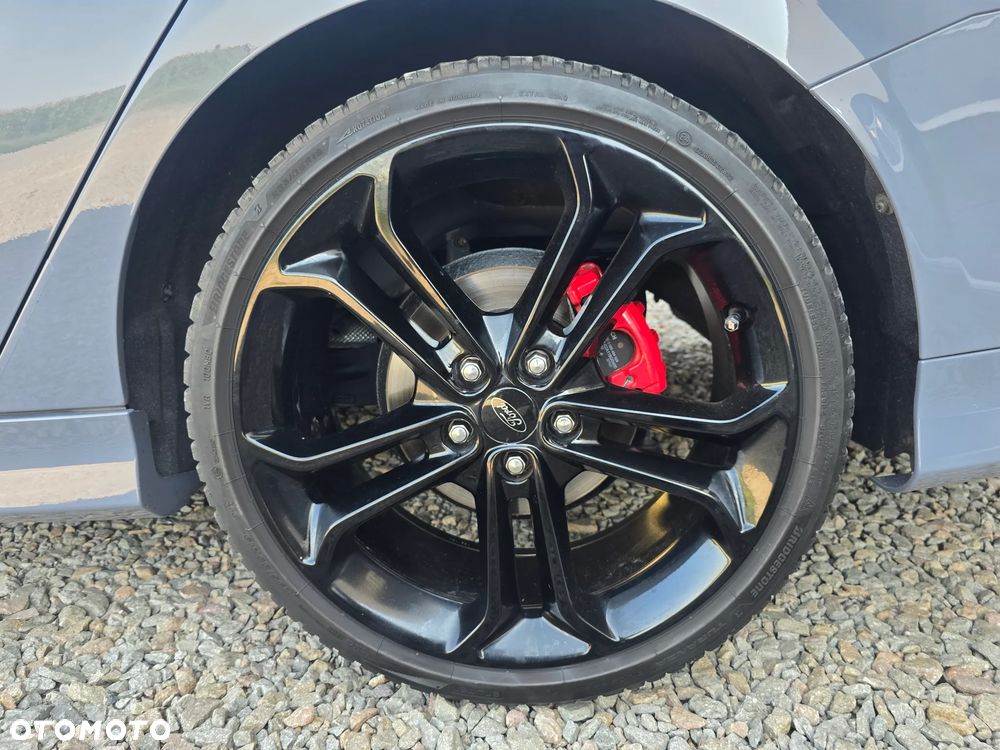 Ford Focus 2.0 EcoBoost ST mit Leder-Exclusiv-Paket - 18