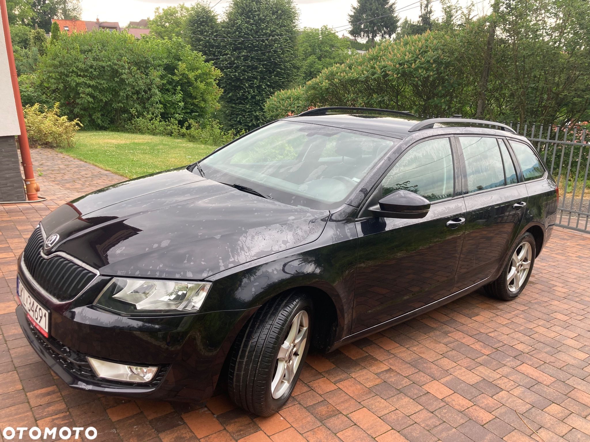 Skoda Octavia 1.6 TDI Ambition DSG - 1
