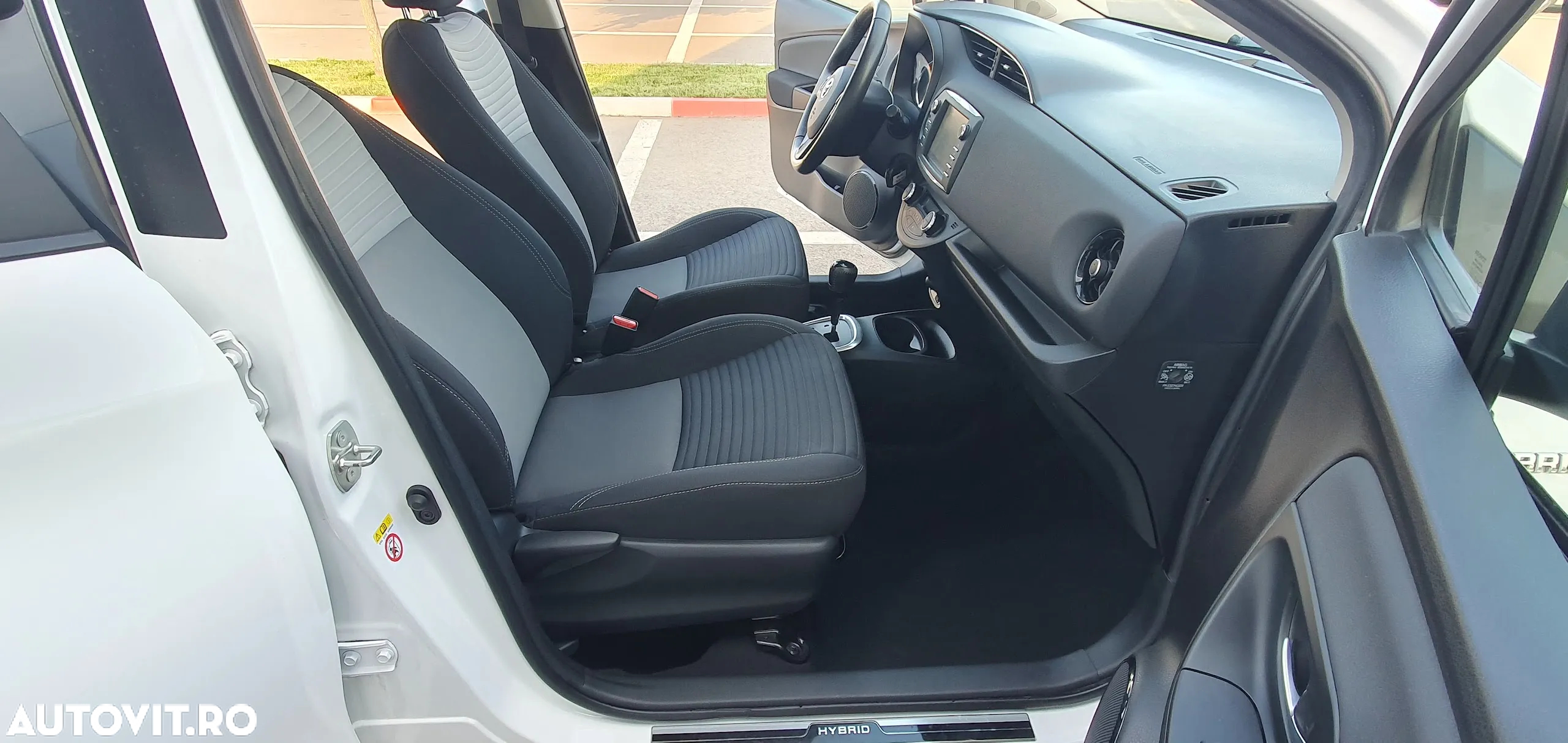 Toyota Yaris Hybrid 1.5 VVT-i Y20 Team Deutschland - 20