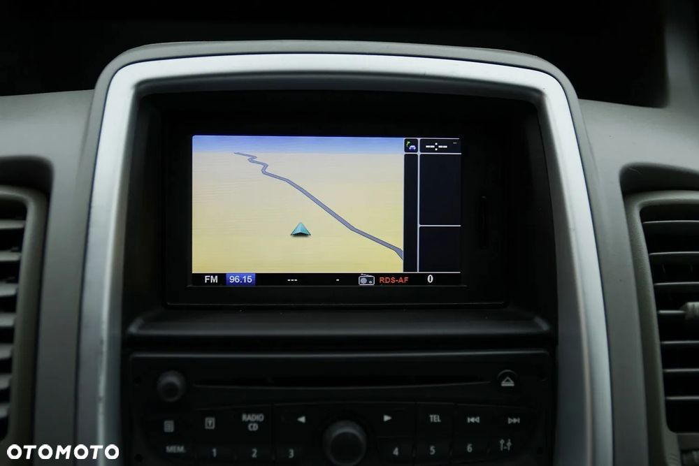 Renault Trafic Grand Passenger Black Edition - 25