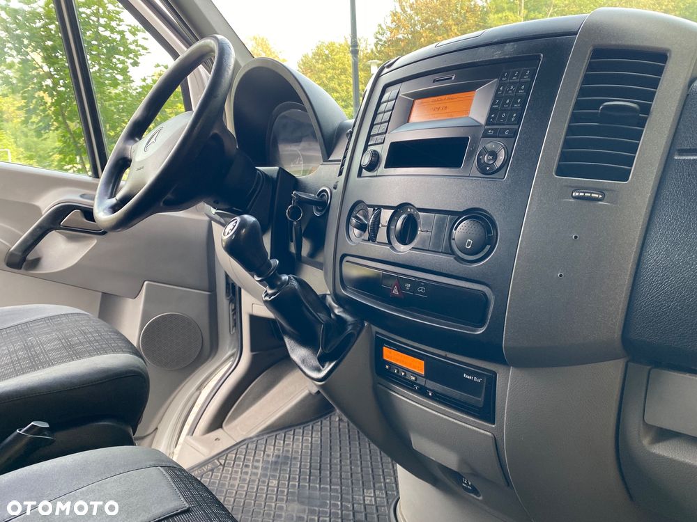 Mercedes-Benz Sprinter - 18