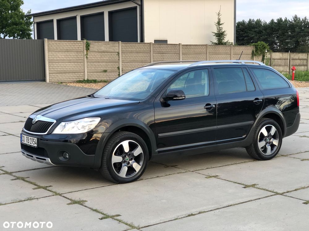 Skoda Octavia 2.0 TDI DPF 4x4 DSG Scout - 3