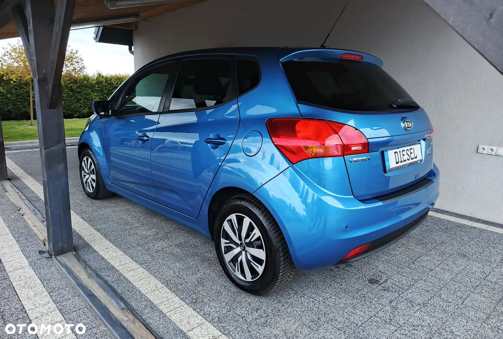 Kia Venga 1.6 CRDi 128 Business Line - 14