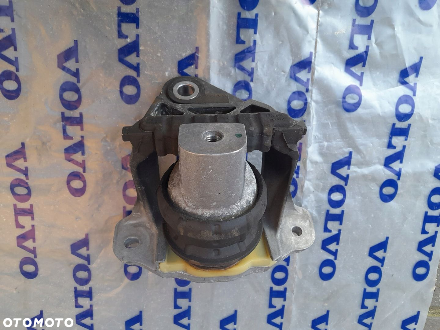 ŁAPA PODUSZKA 32298661 VOLVO XC60 II LIFT 2.O B5B 22R - 3