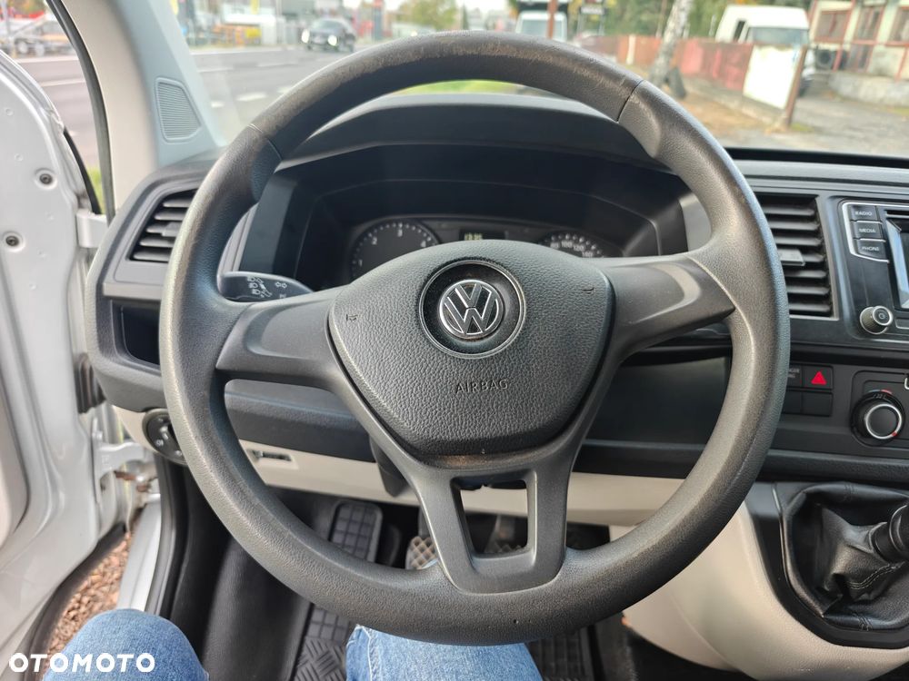 Volkswagen Transporter - 16