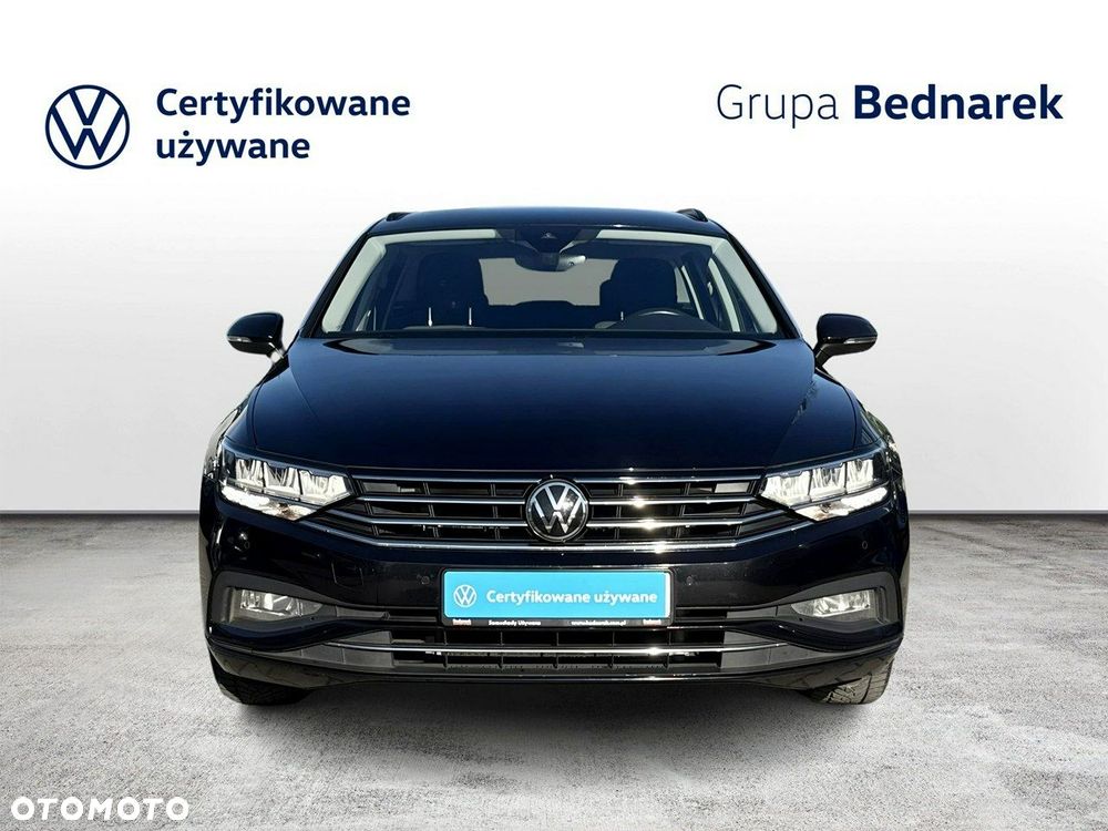 Volkswagen Passat - 8