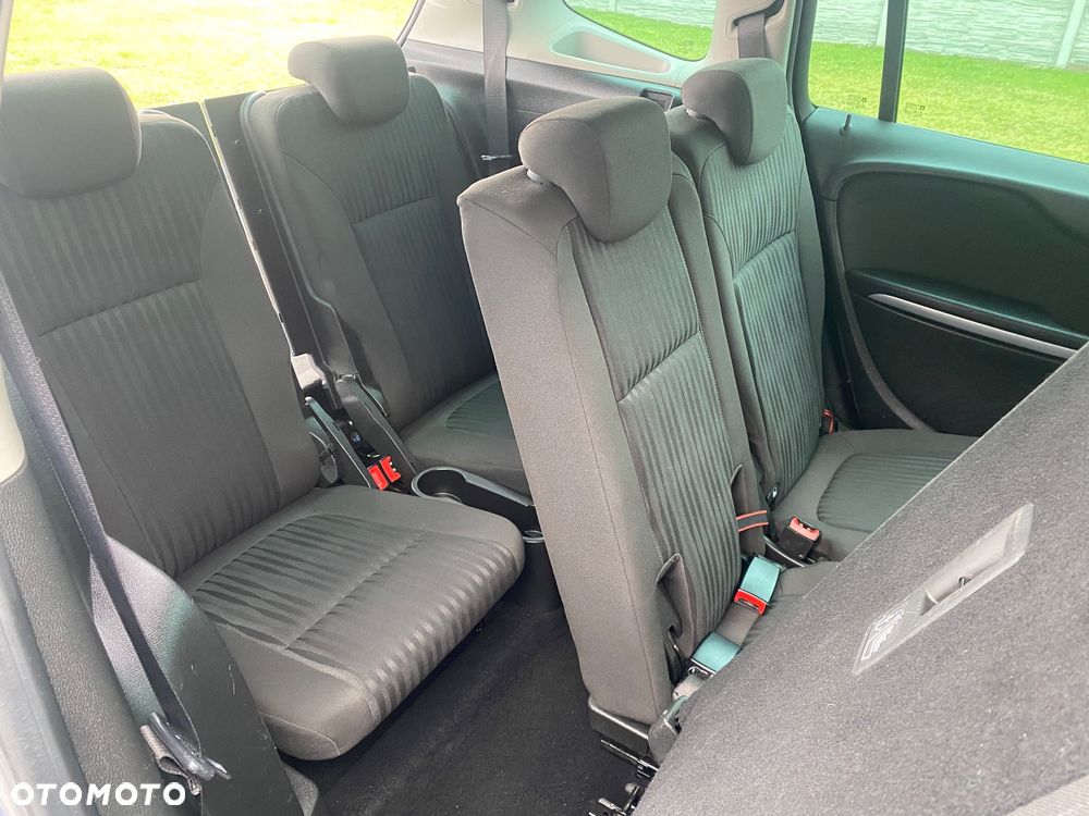 Opel Zafira 1.4 Turbo Business Edition - 28