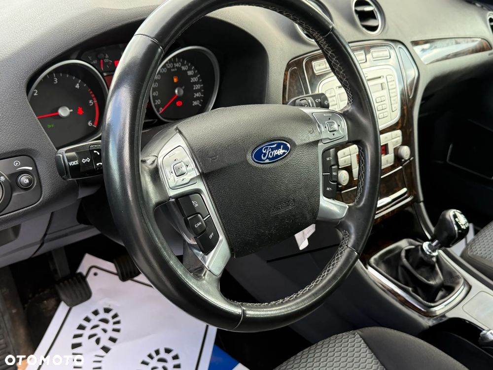 Ford Mondeo 2.0 TDCi Champions Edition - 27