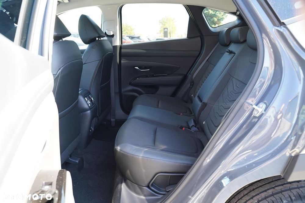 Hyundai Tucson 1.6 T-GDi HEV Executive 2WD - 8