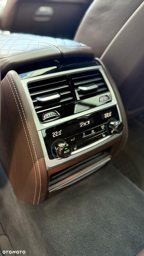 BMW Seria 7 750d xDrive sport - 20