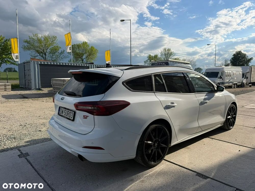 Ford Focus 2.3 EcoBoost ST X - 3