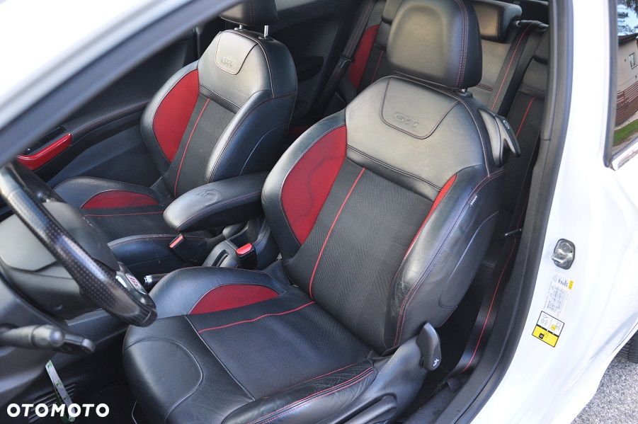 Peugeot 208 1.6 e-THP GTi S&S - 13