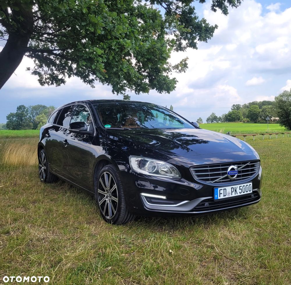 Volvo V60 D4 Geartronic Summum - 22