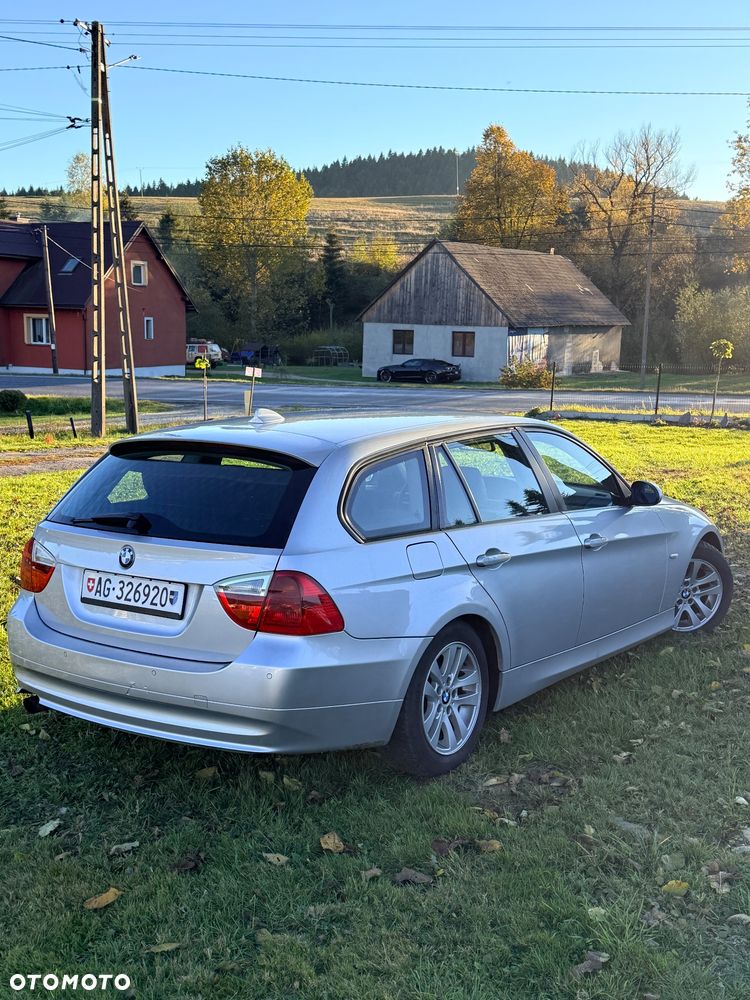 BMW Seria 3 2006 photo 3