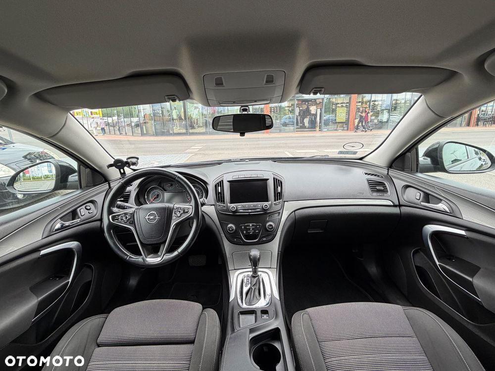 Opel Insignia - 8
