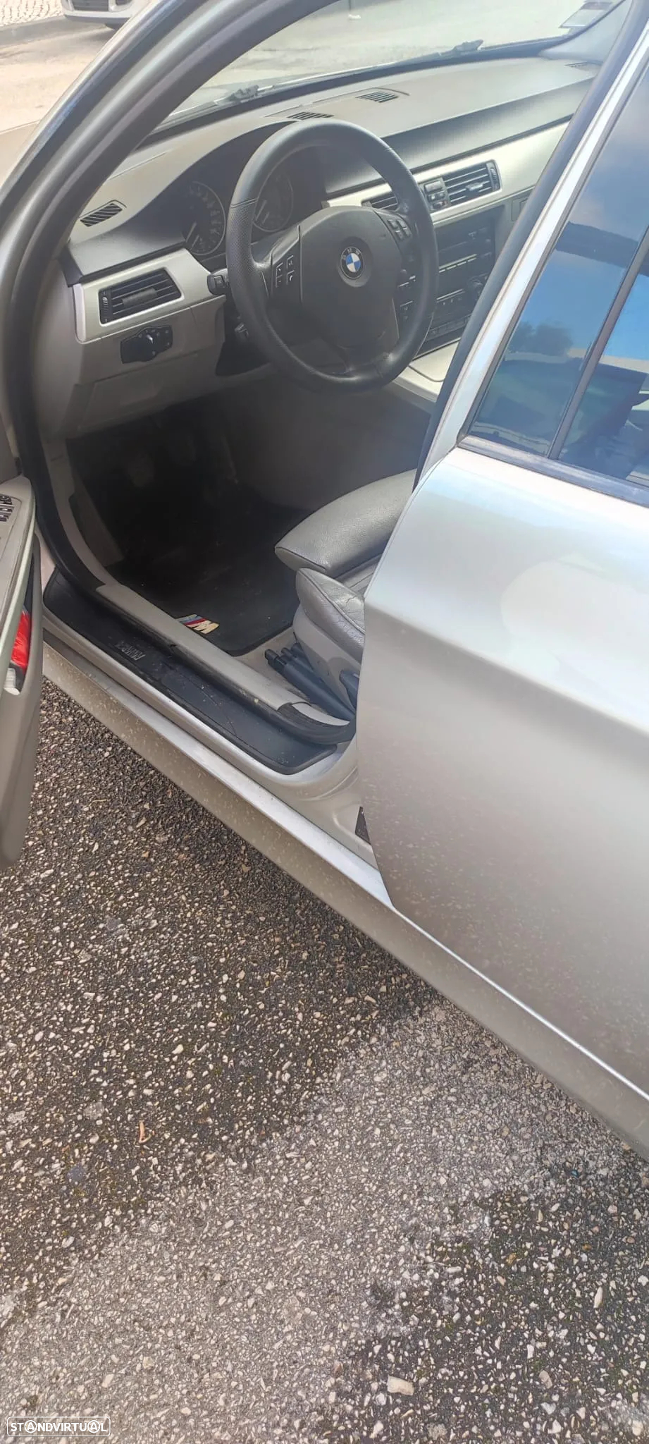 BMW 320 d Touring Exclusive - 11