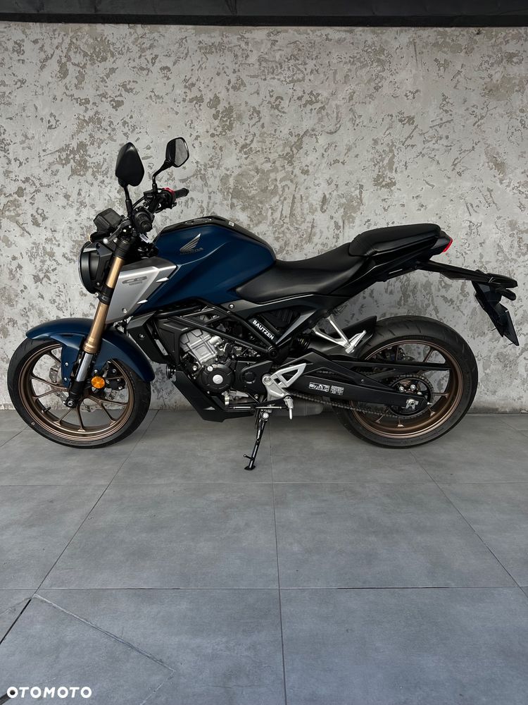 Honda CBR - 8