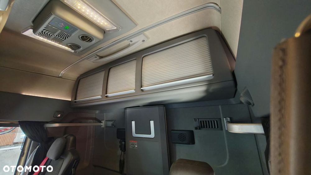 Renault Gama T High 480 Maxispace - 12