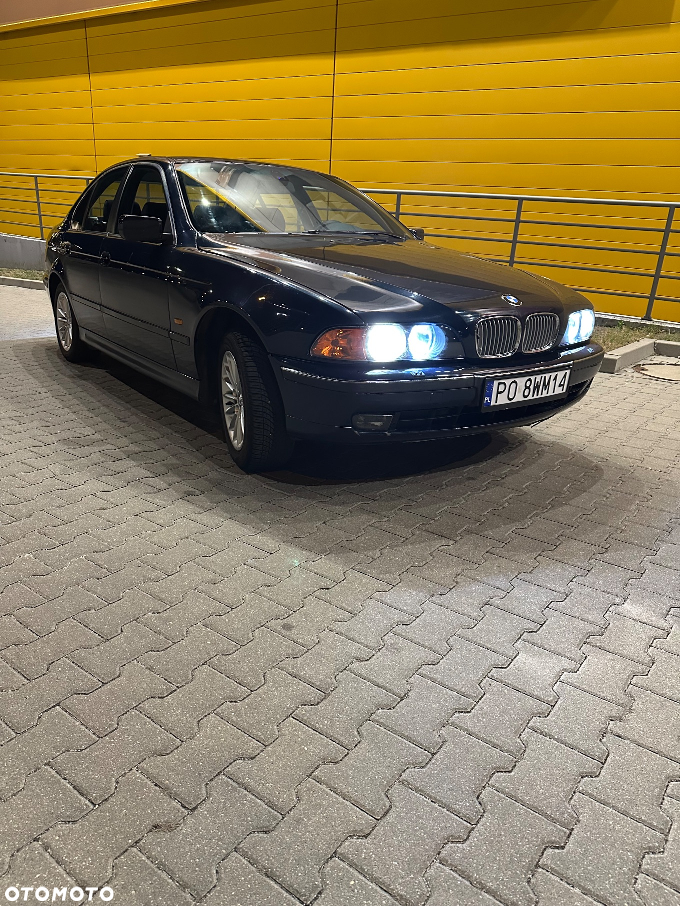 BMW Seria 5 523i - 2