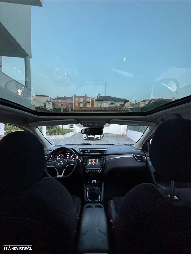 Nissan Qashqai 1.3 DIG-T N-Connecta J18 - 29