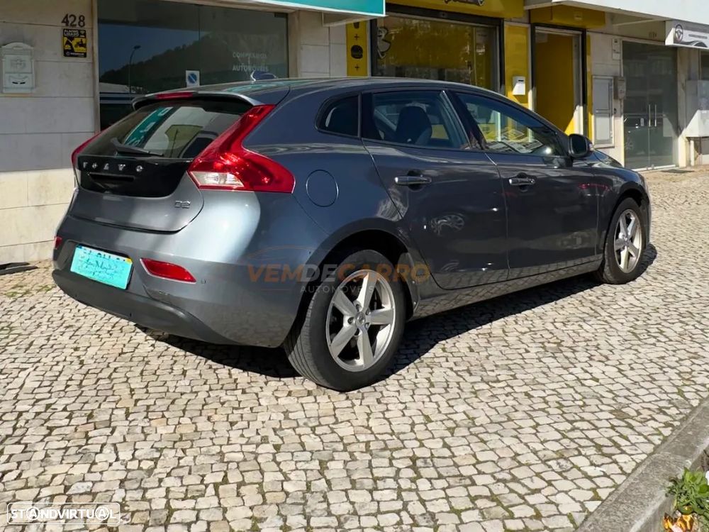 Volvo V40 2.0 D2 Kinetic - 5