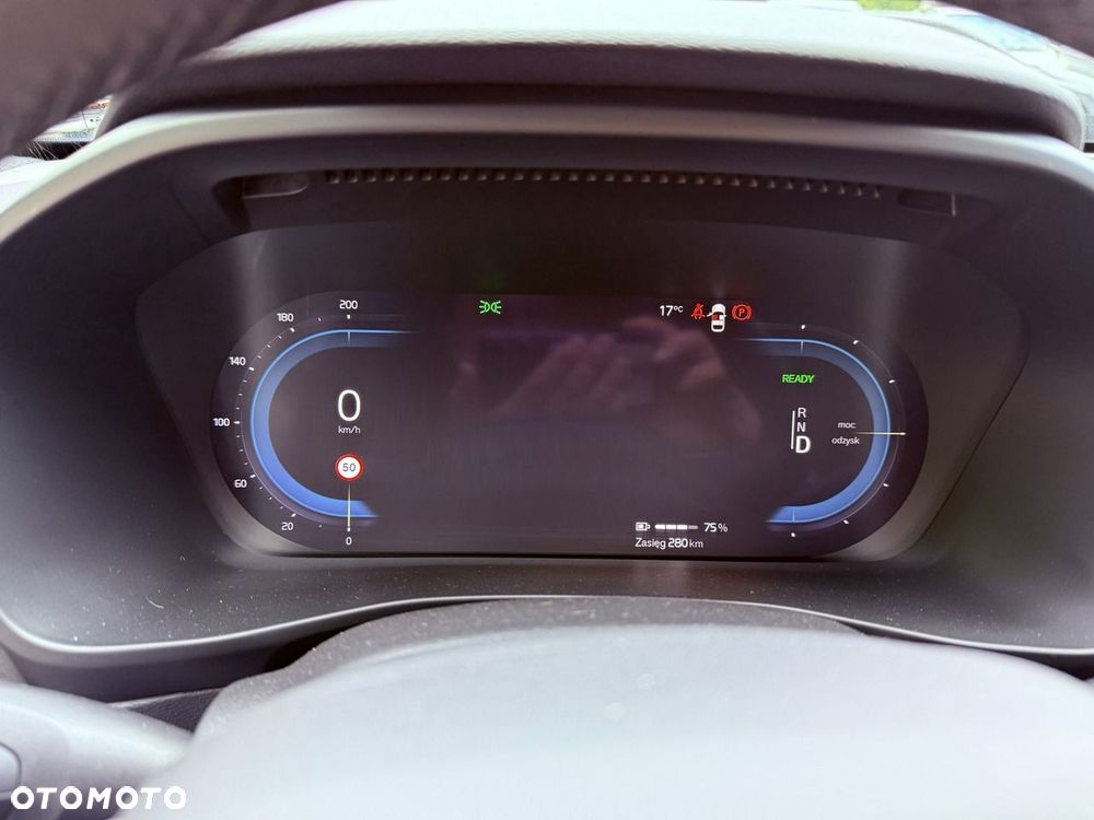 Volvo XC 40 - 25