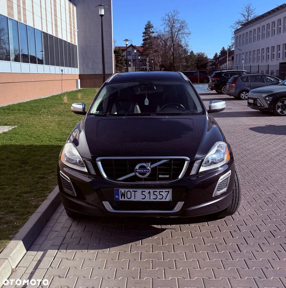 Volvo XC 60 DRIVe R Design - 3