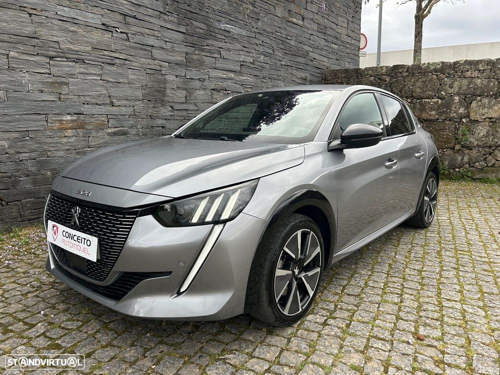 Peugeot e-208 GT - 2