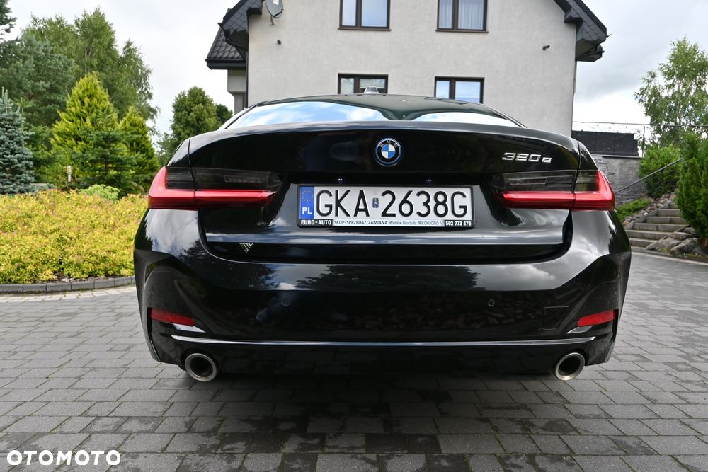 BMW Seria 3 320e Sport Line - 6