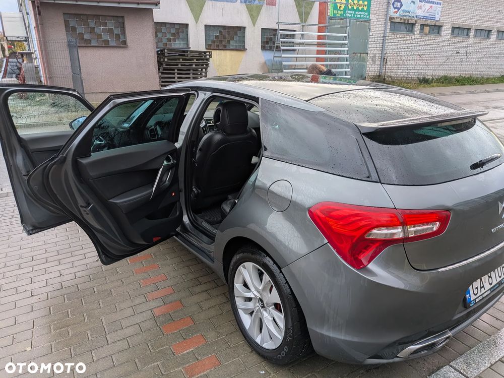 Citroën DS5 2.0 HDi Hybrid4 SportChic MCP - 4