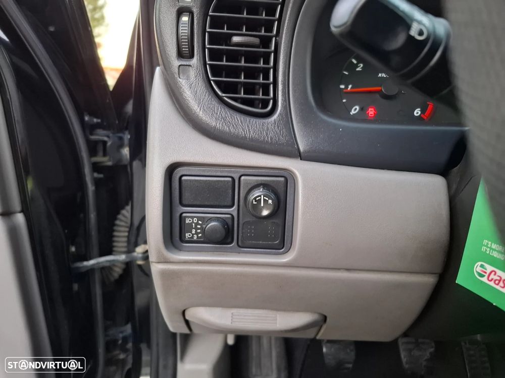 Nissan Almera 2.2 Di Elegance - 17