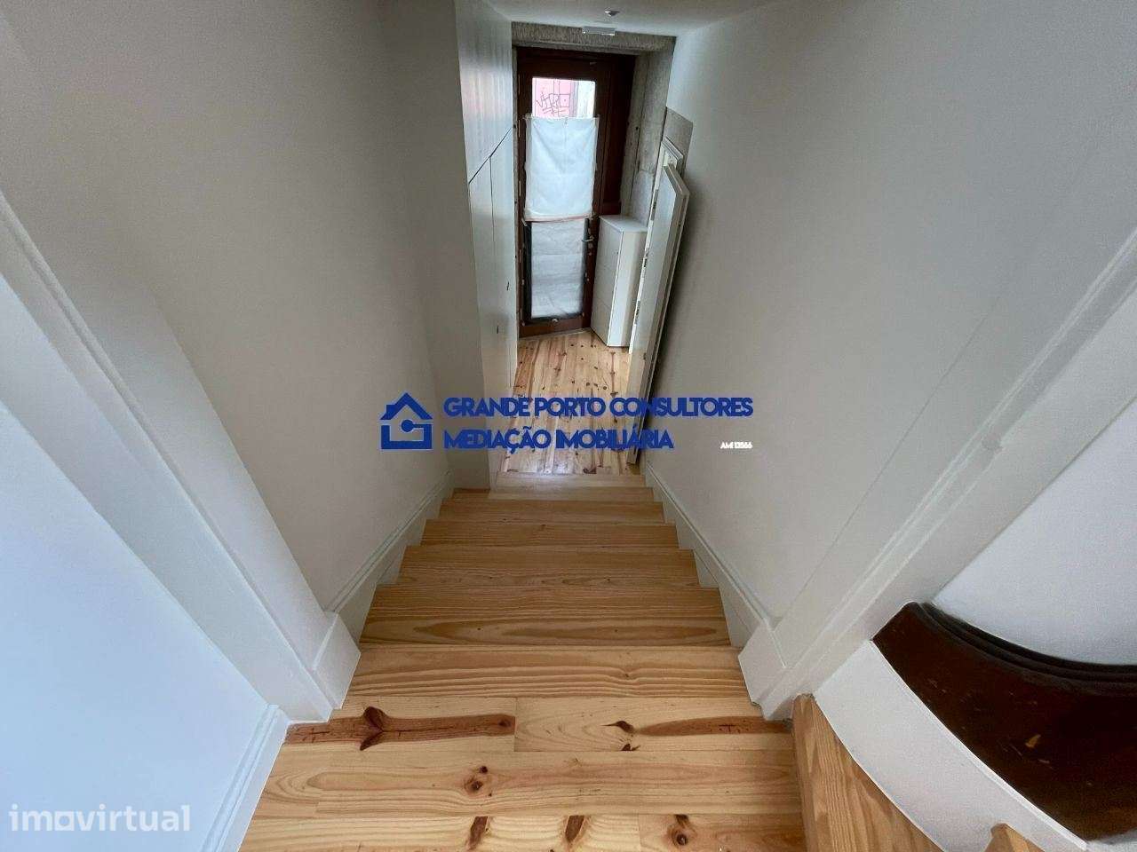 Apartamento T0 Zona Histórica Porto - Baixa junto metro - Grande imagem: 5/7