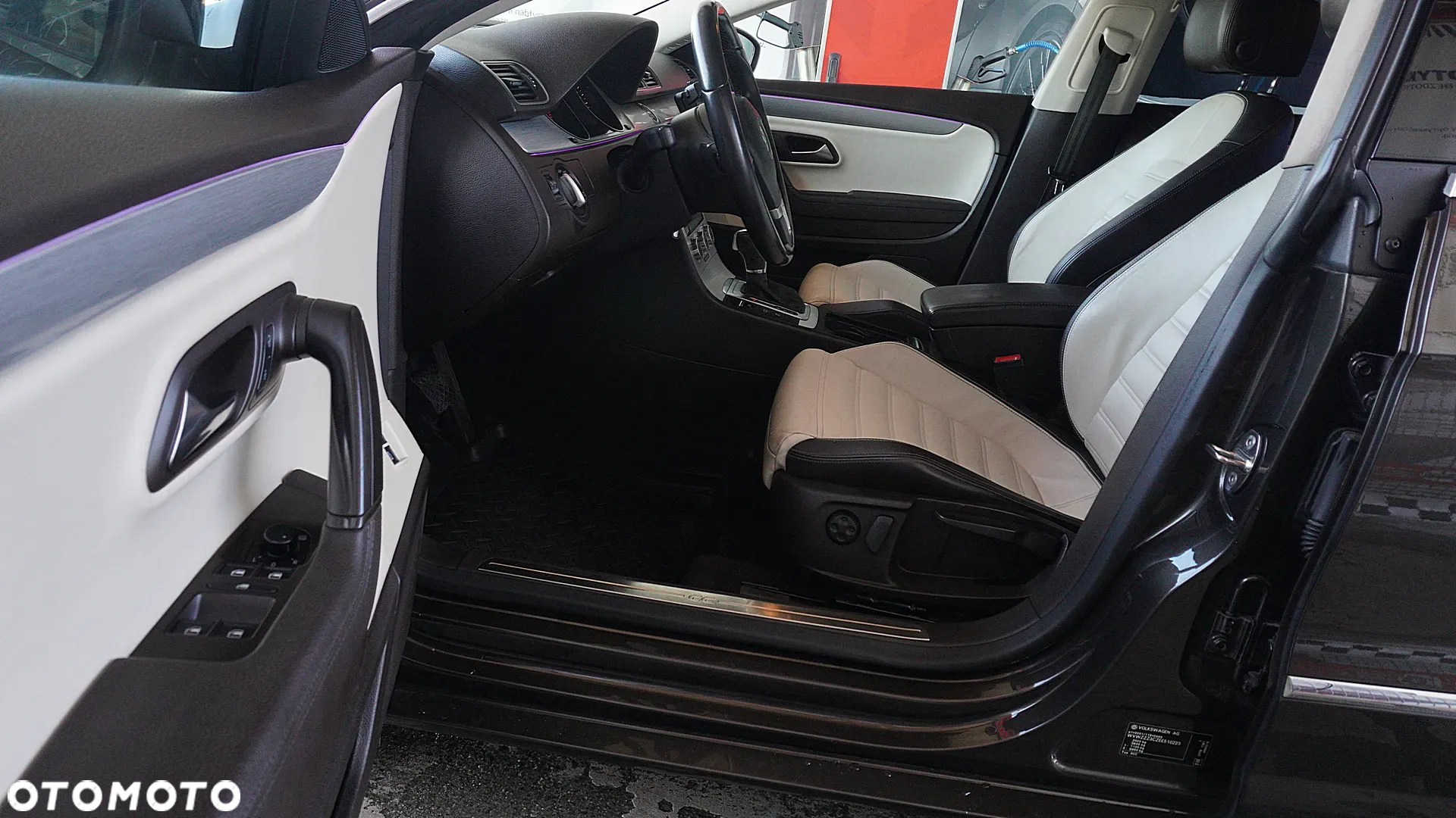 Volkswagen CC 2.0 TDI BlueMotion Technology DSG - 24