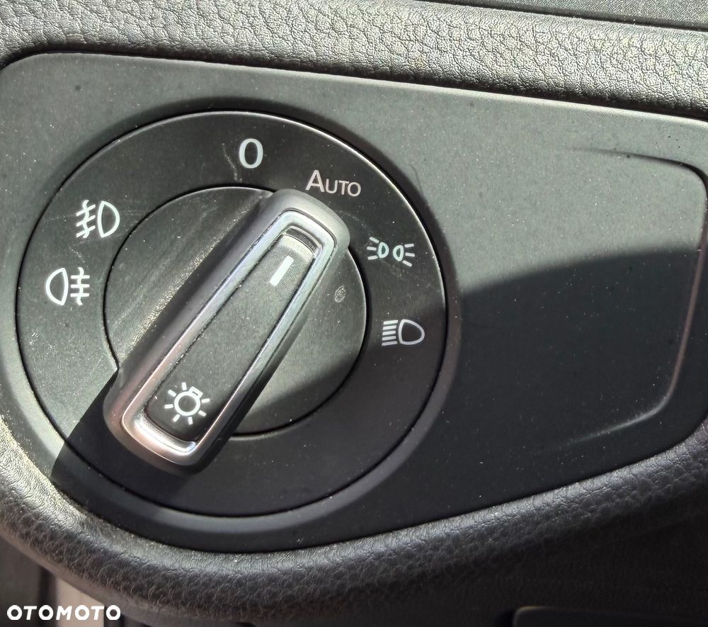 Volkswagen Golf Variant 1.5 TSI BMT Highline - 25