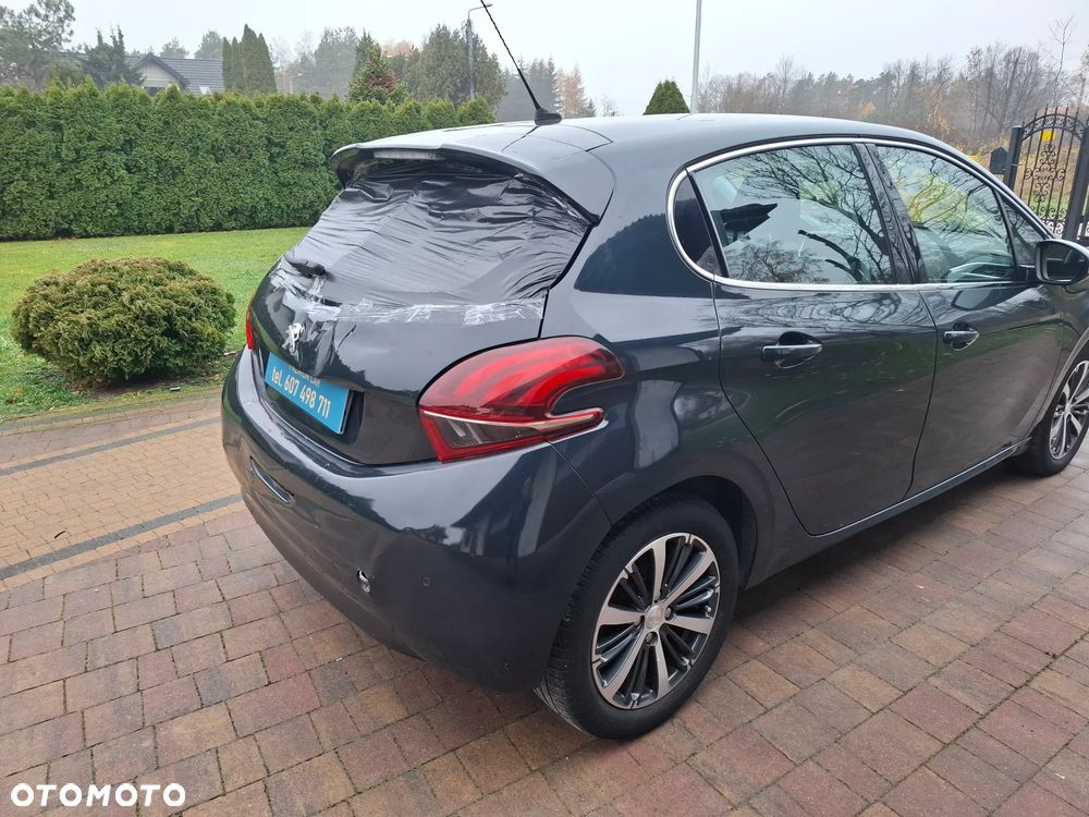 Peugeot 208 Blue-HDi 100 Stop&Start Allure - 12