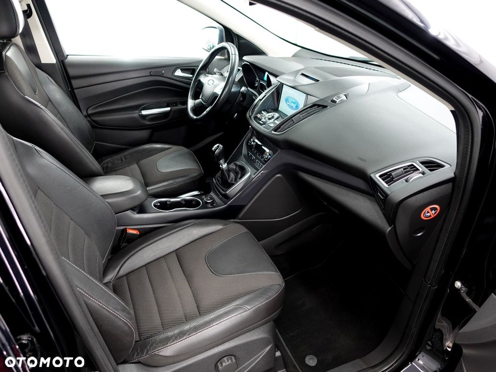 Ford Kuga 2.0 TDCi FWD Titanium - 12