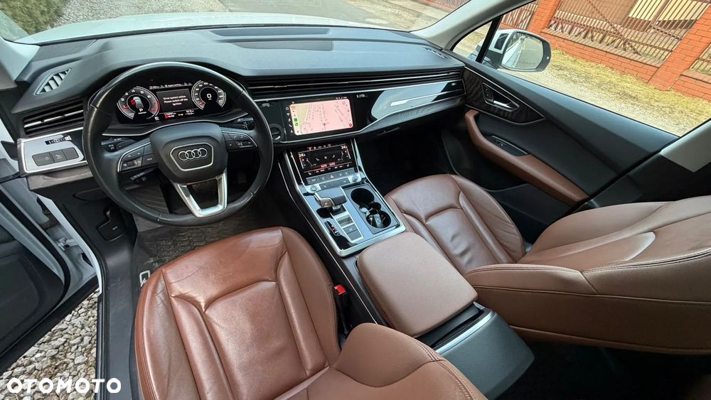 Audi Q7 - 10