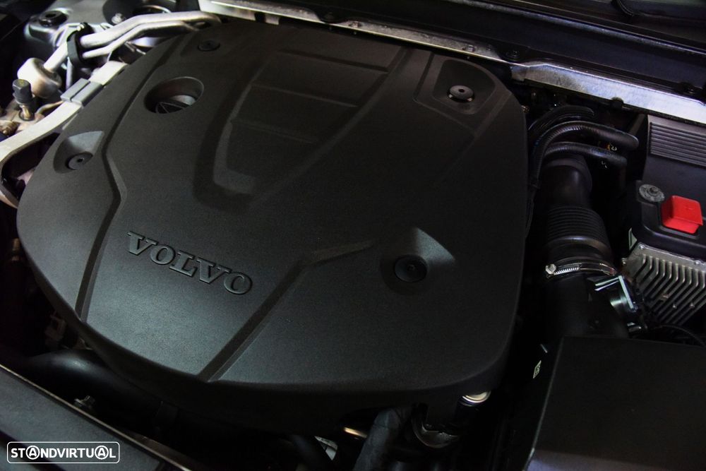Volvo V90 2.0 D4 Momentum Geartronic - 11