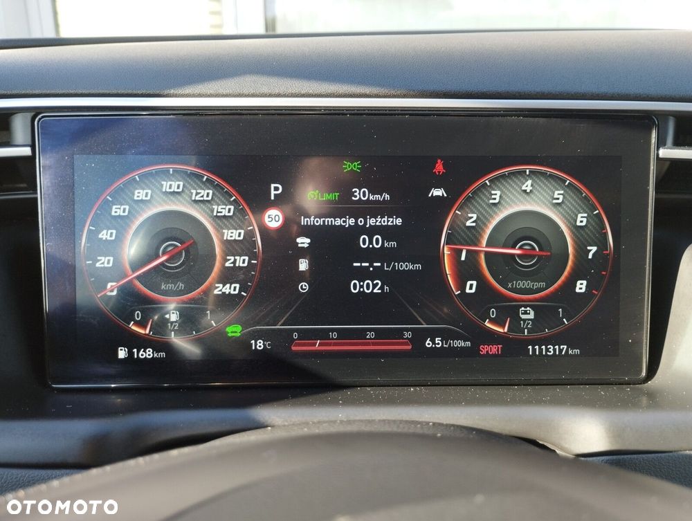 Hyundai Tucson 1.6 T-GDi HEV Executive 2WD - 27