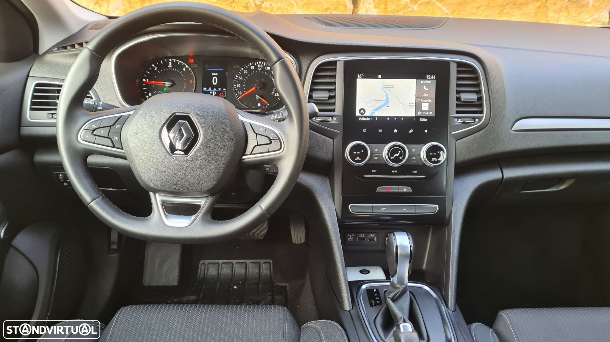 Renault Mégane 1.5 Blue dCi Intens EDC - 11